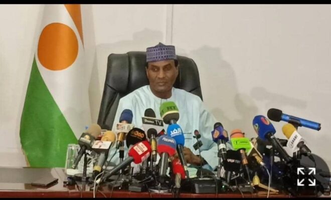 Niger: Mi figue- mi-raisin, Mahamane Lamine Zene livre sa première grosse opération de Com’