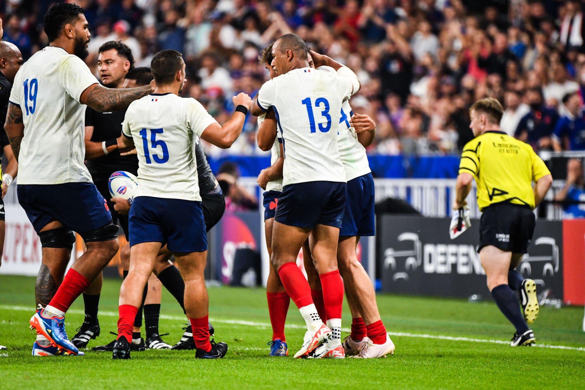 Les Bleus terrassent les All Blacks en match d'ouverture de la Coupe du monde