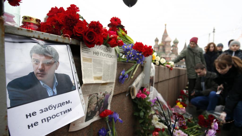 Après la mort de Boris Nemtsov, journée de deuil à Moscou