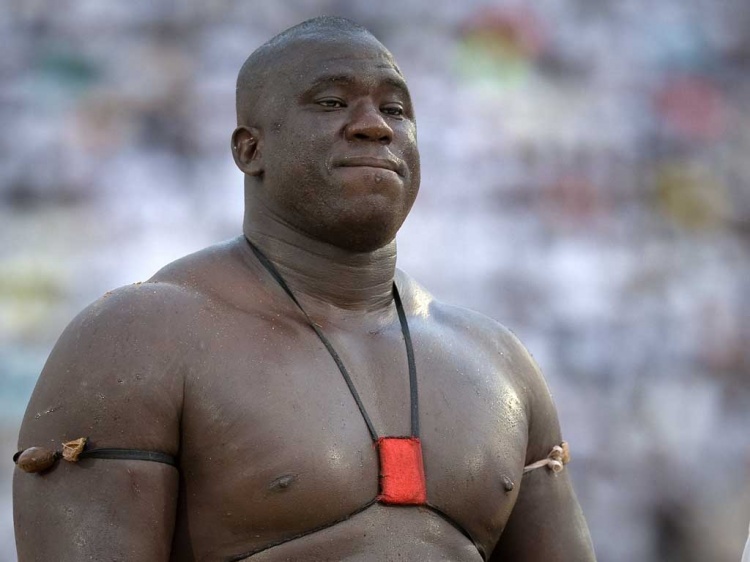  Fin de la carrière du lutteur Yékini, son proche Cheikh Ndao Ndao dément.