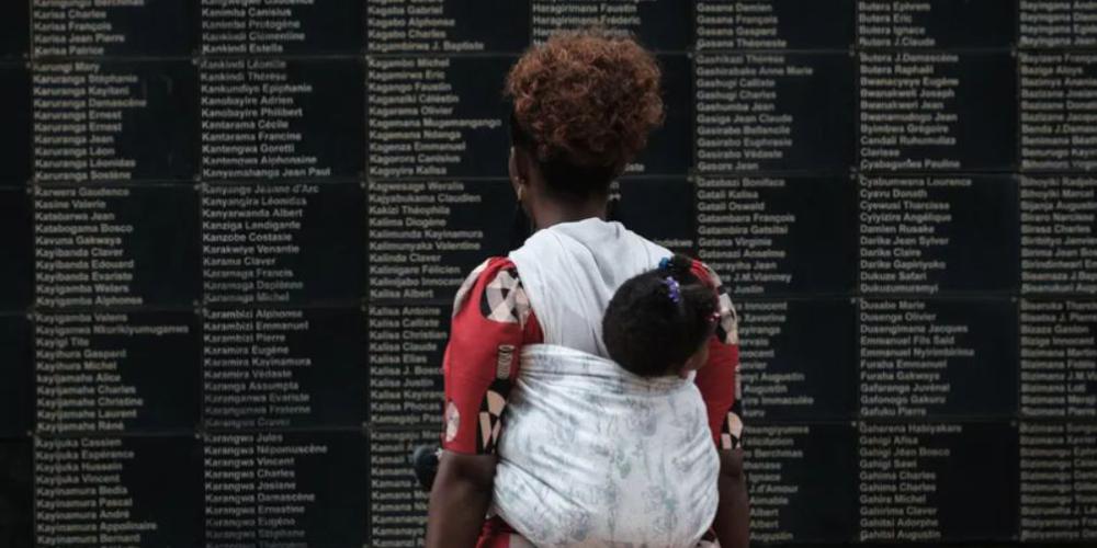 Génocide au Rwanda: un ancien préfet mis en examen et écroué à Paris