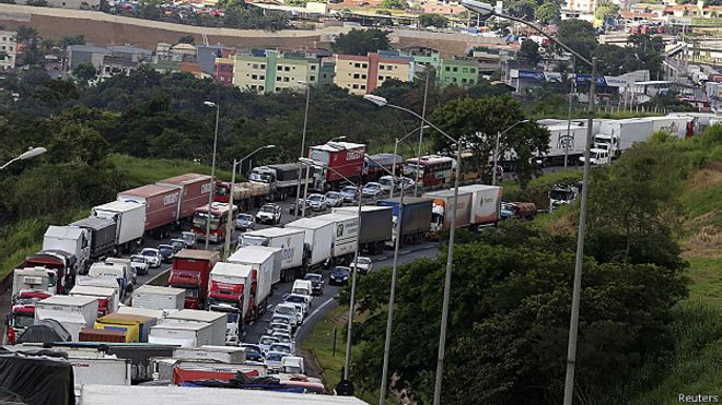 Brésil : 40 morts dans un accident de bus
