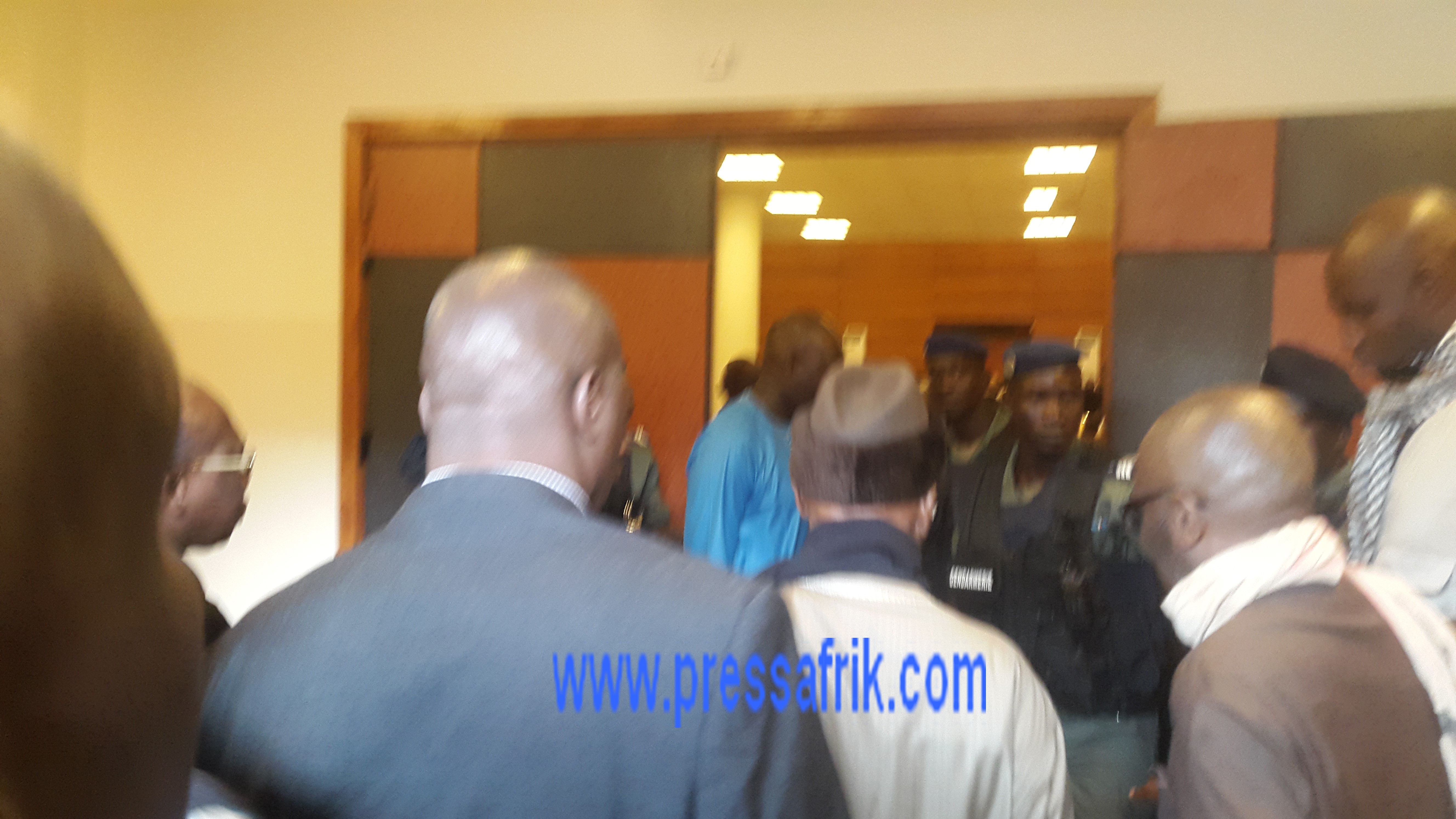  CREI-Verdict contre Karim Wade: Une audience aux allures de meeting