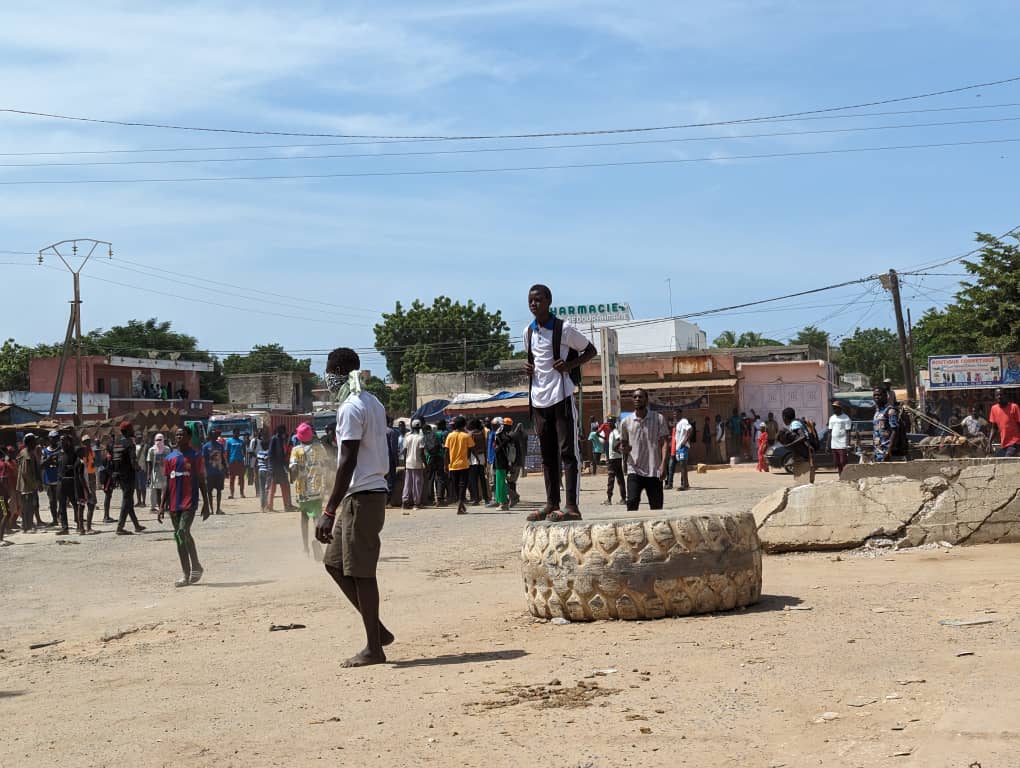 Urgent - Ça dégénère aux ICS où les populations de Darou Khoudoss-Mboro exigent d'être indemnisés suite à la fuite de gaz de septembre