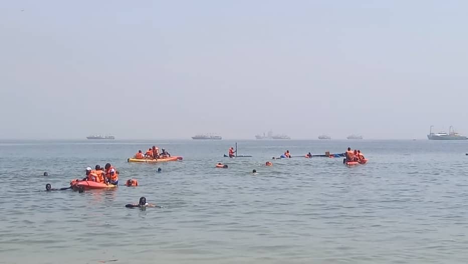 Sensibilisation sur les migrations à la Voile d’Or: la barque de journalistes sénégalais se renverse en pleine mer et suscite une grosse panique