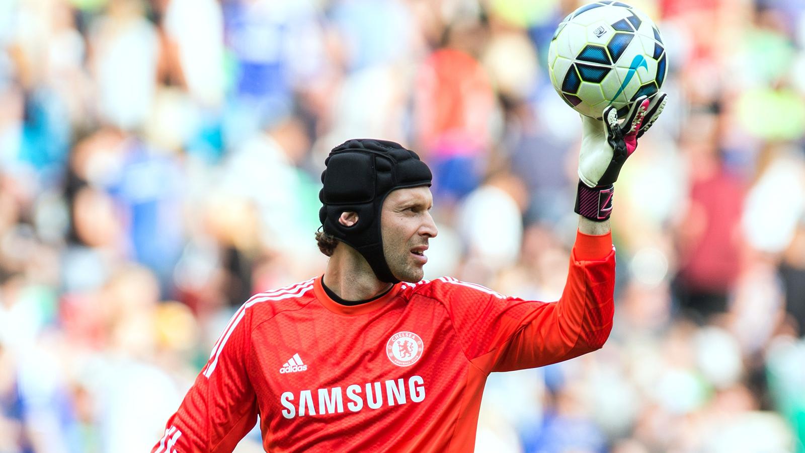 Mercato - PSG : Les 5 raisons pour lesquelles Petr Cech serait le parfait successeur de Sirigu
