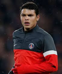 Thiago Silva (PSG) déclare forfait pour Barcelone