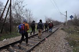 Macédoine: 14 migrants fauchés à mort