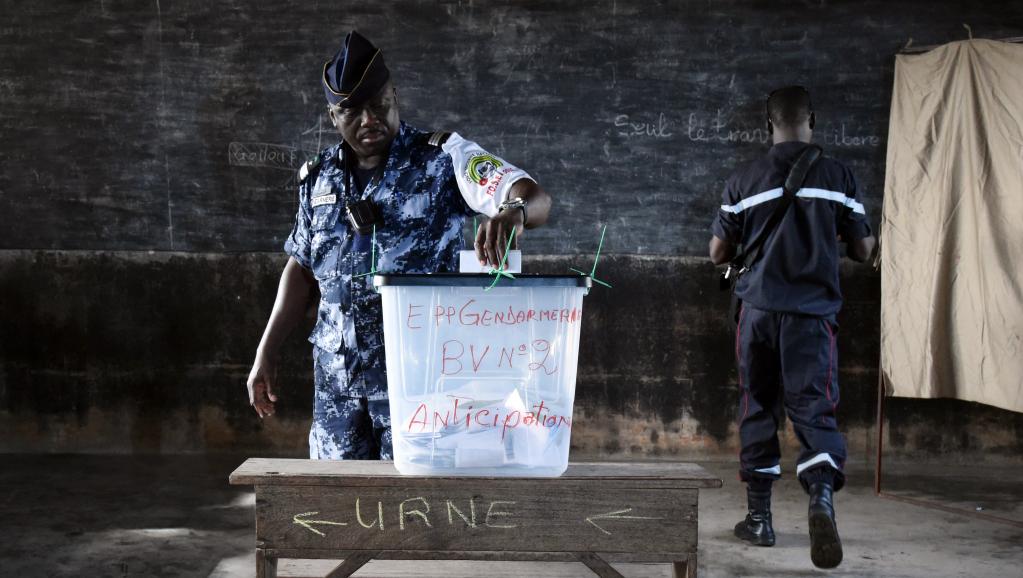 Election présidentielle au Togo: cinq hommes pour un fauteuil
