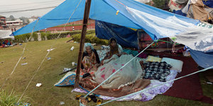 Séisme au Népal : les secours s'organisent