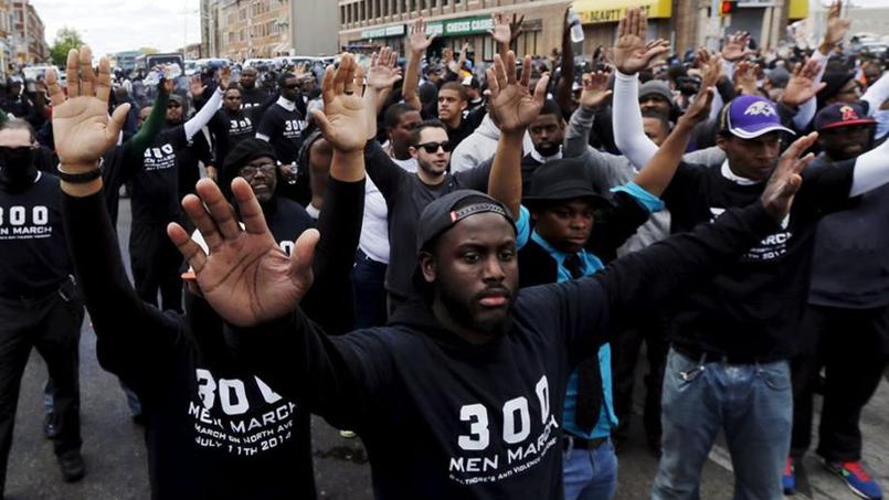 Police contre communauté noire, scénario ordinaire aux États-Unis