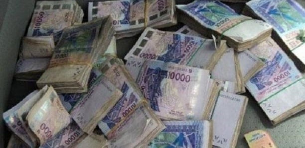 Entre Dakar et Thiès : trois (3) milliards Fcfa en faux billets saisis, un enseignant parmi les 6 faussaires