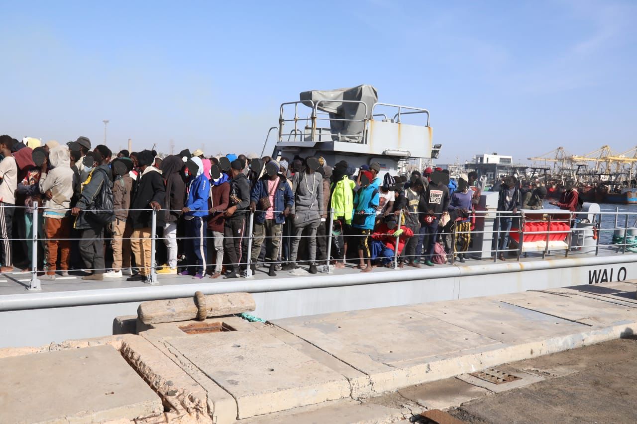 Avant ses adieux, Macky appelle les jeunes à éviter les « mirages tragiques de l’émigration clandestine » et lance des piques aux « populistes »