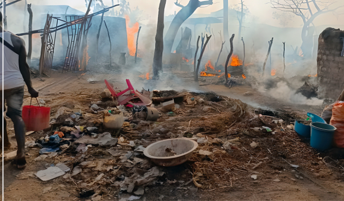 Incendie ravageur à Bantako, Kédougou : une vingtaine de maisons détruites 