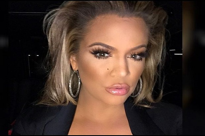 PHOTO Khloé Karda­shian, ultra maquillée, est mécon­nais­sable !