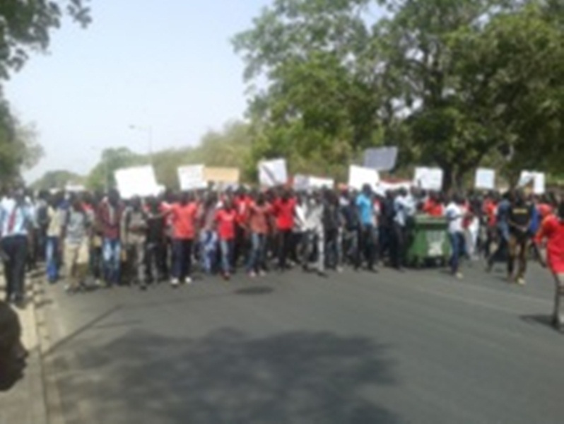 Chaude matinée à l’université de Thiès: 3 blessés et 8 arrestations