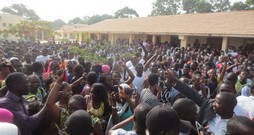 Université de Ziguinchor: les étudiants en rogne réclament la tête du Recteur