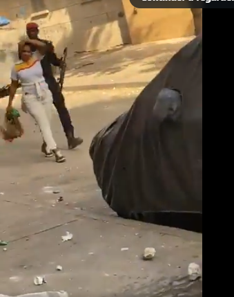 Bavure policière: la femme maltraitée lors des manifestations toujours détenue au commissariat de Rebeuss