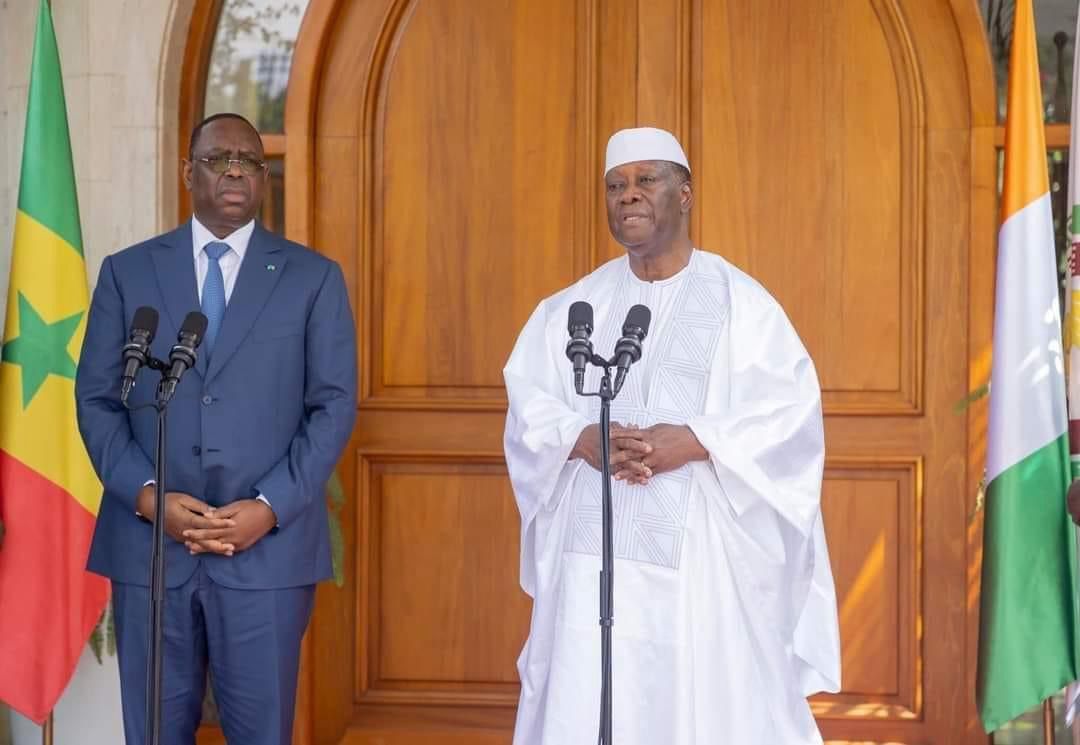 " Homme démocrate sincére" : Ouattara rend hommage á Macky Sall qui a fait ses adieux à la CEDEAO