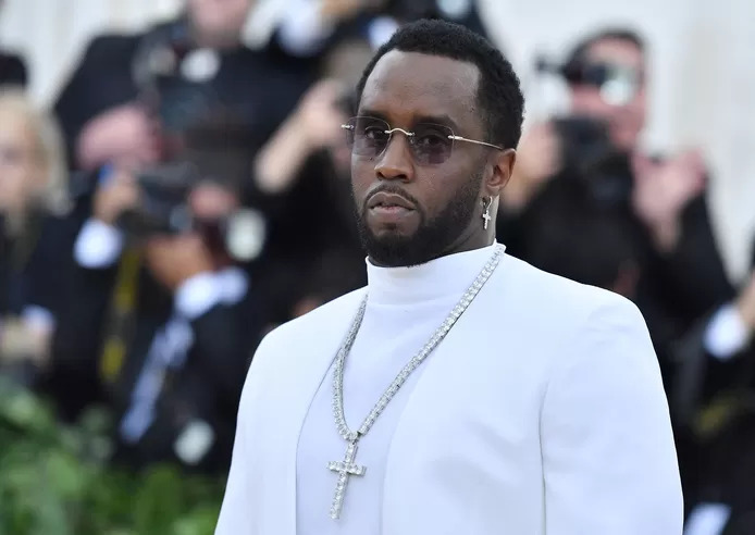 Le rappeur Puff Daddy accusé d’intimidation sexuelle par un producteur de musique