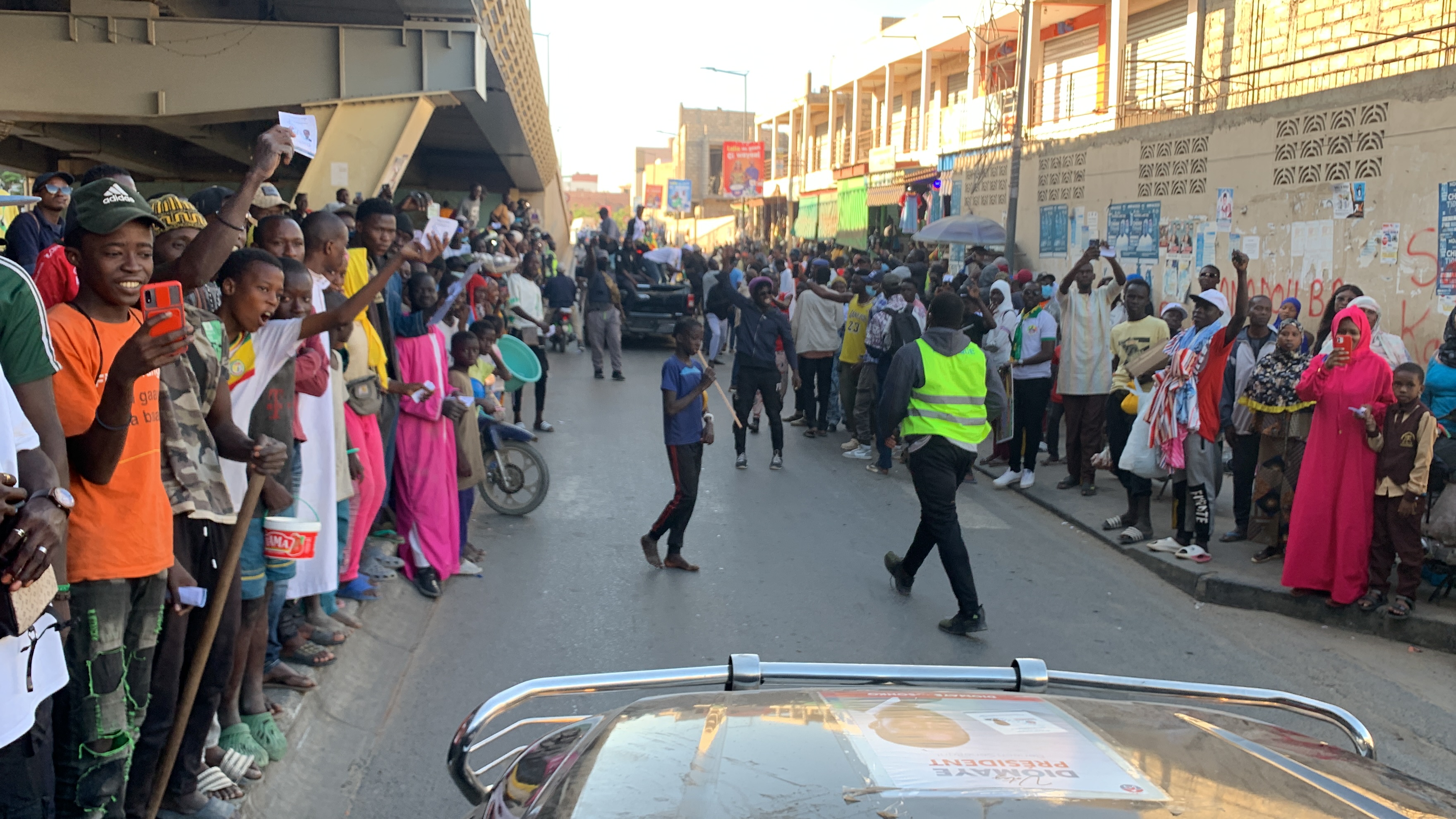 Coalition Diomaye Président : entre Jaxaay, Keur Massar et Yeumbeul les jeunes appelés à aller chercher leurs cartes d’identité