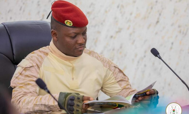 Burkina: Le président Traoré signe un décret pour récompenser les dénonciateurs des faits avérés de corruption