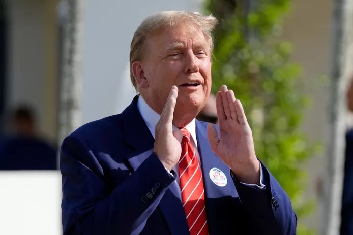 Donald Trump assure que ses menaces contre l’Otan étaient “une manière de négocier”