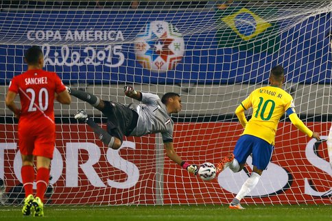 Copa America: Brésil  2-1 Pérou