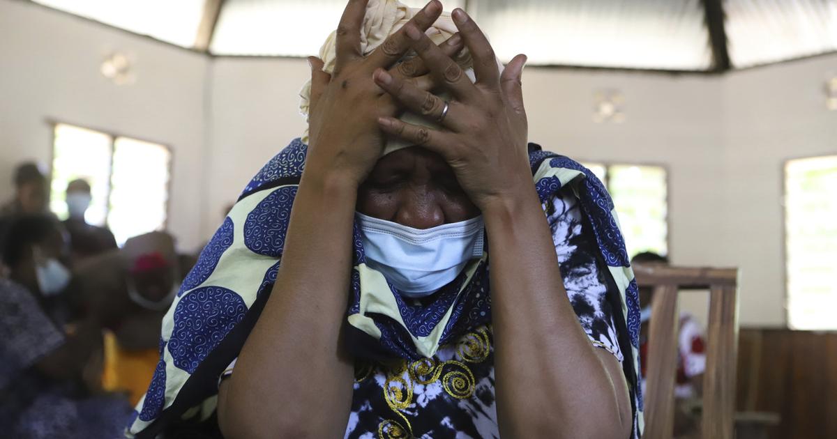 Jeûne mortel au Kenya: un an après, les premiers corps des victimes remis à leurs proche