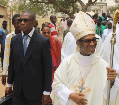 «Continuez toujours à grandir et vous trouverez la solution par rapport à l'espace» (Cardinal Arlindo)