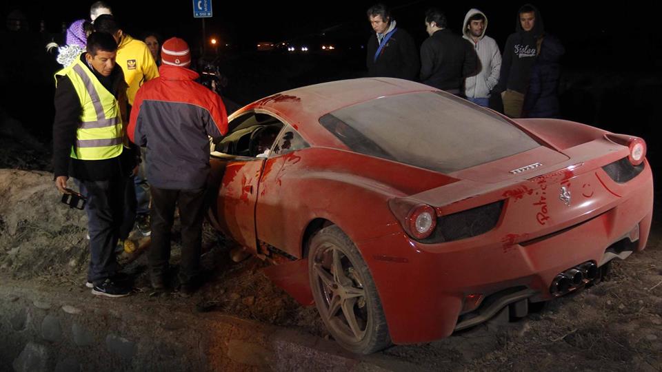 Copa America : Ivre, Arturo Vidal détruit sa Ferrari et passe la nuit au commissariat