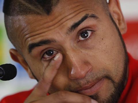 Copa America : en larmes, Arturo Vidal présente ses excuses après son accident