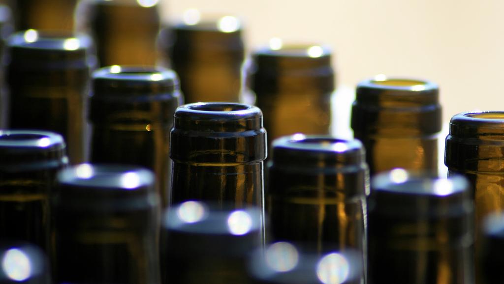 Le gin artisanal baptisé Ogogoro a coûté la vie à plusieurs dizaines de personnes dans le sud-est du pays, en raison de la présence de méthanol dans sa fabrication. CC-by , Jean-Louis Zimmermann (flickr