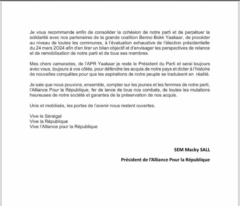 Lettre d’adieu à l’APR : Macky Sall exhorte à l'unité et à la vigilance démocratique 