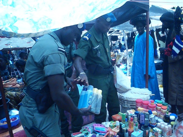 Matam : Boul faalé, produits pharmaceutiques, 4,750 tonnes de charbon,  saisi par la gendarmerie