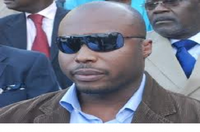 Panneaux publicitaires détruits : Six «amis» de Barthélémy Dias arrêtés