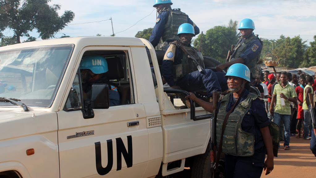 L'ONU assure appliquer une politique de tolérance zéro envers les abus sexuels commis par ses casques bleus. Photo : casques bleus à Bangui. AFP PHOTO / STRINGER