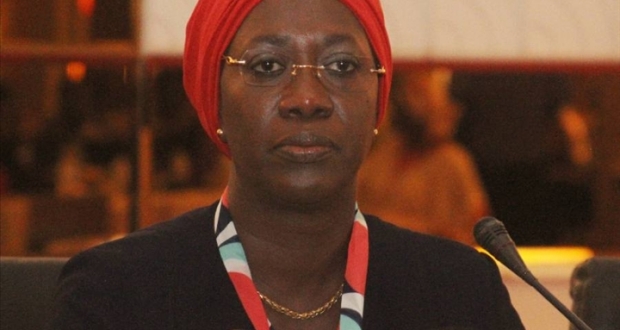 "Le financement des bourses de solidarité pose problème" (Officiel)