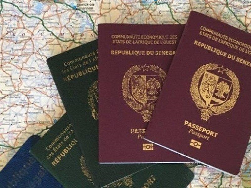 Sénégal : les ministres sortant interdits de voyager avec leurs "passeports diplomatique"