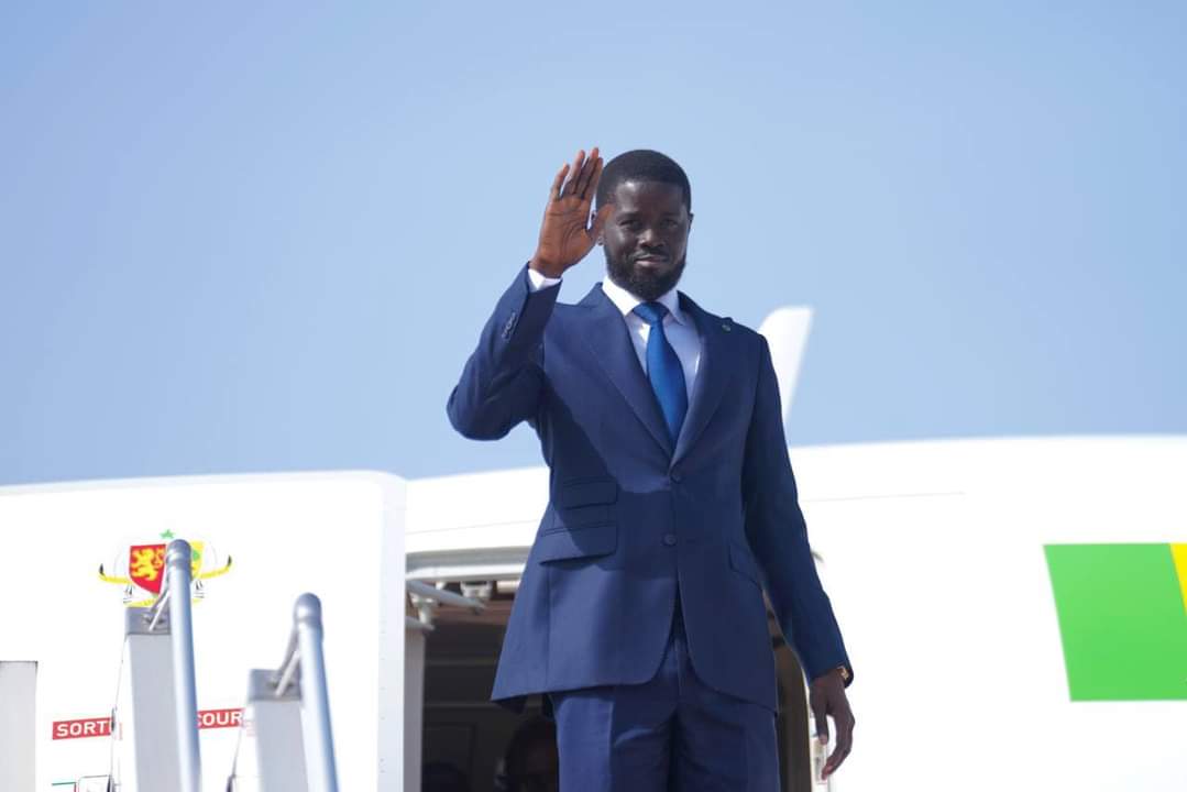Visite officielle: le Président Diomaye Faye a quitté ce samedi Dakar pour Banjul 