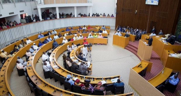 Assemblée Nationale : clôture de la session ordinaire unique 2014-2015