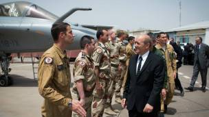 Le ministre français de la défense a déclaré que les faits avérés de pédophilie seront punis.