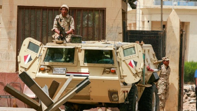 15 policiers blessés dans l’explosion d’une bombe en Egypte
