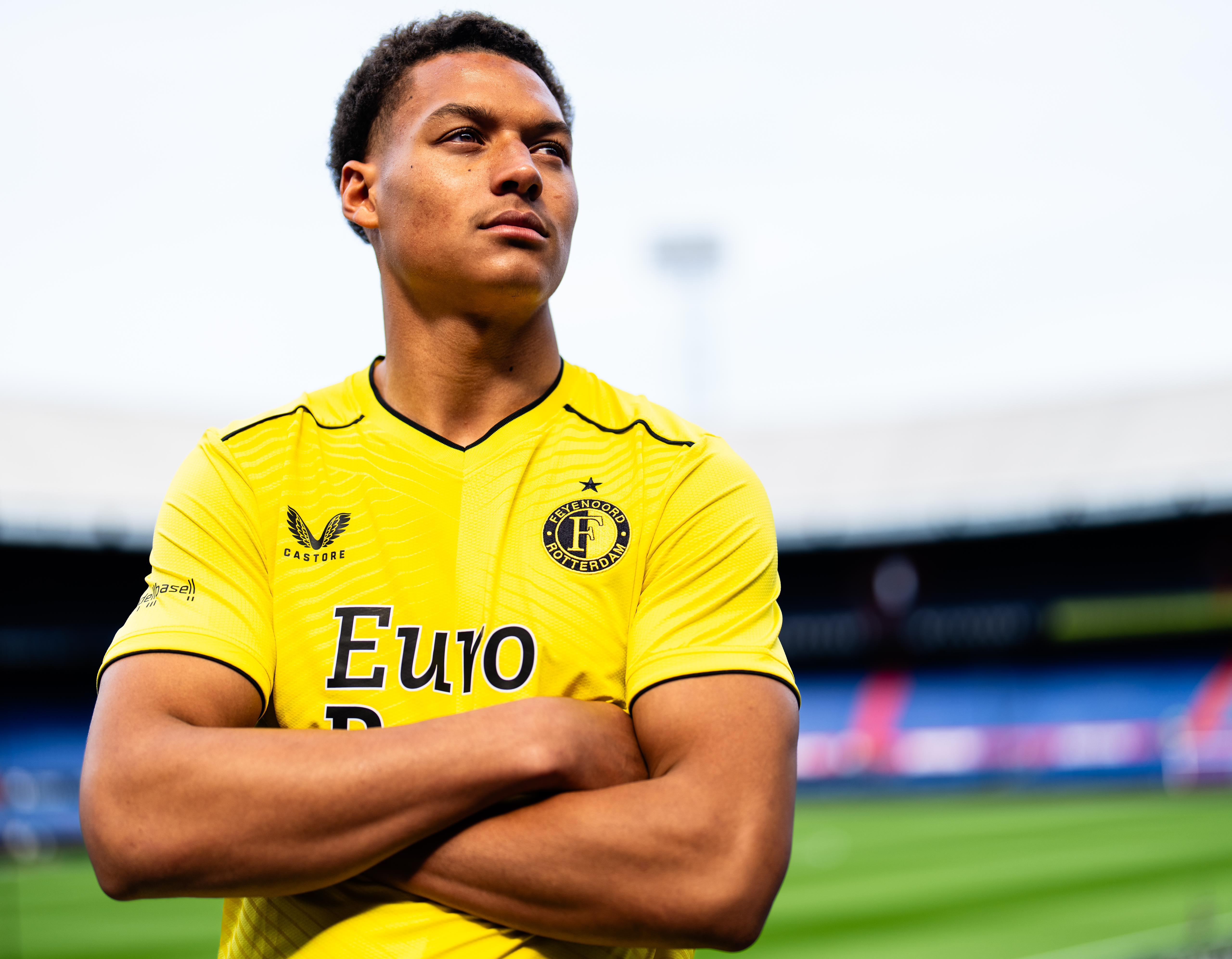 Foot : Feyenoord Rotterdam annonce la signature du premier contrat professionnel d’Ismail Ka