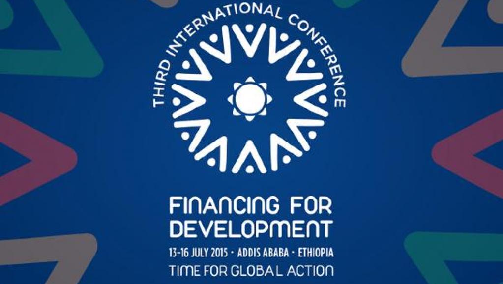 La bannière de la troisième conférence internationale sur le financement du développement qui se tient à Addis Abeba à partir du 13 juillet 2015. ONU / FFD3