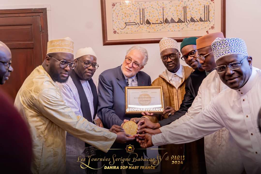   Grande mosquée de Paris: une médaille de bâtisseurs de mosquée attribuée à titre Posthume à El Hadj Malick Sy