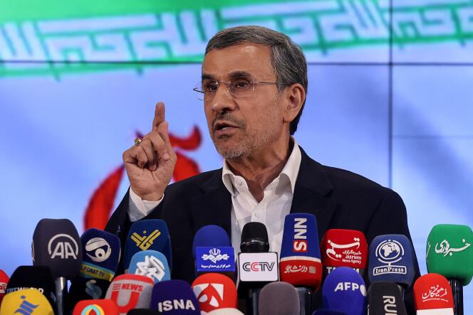 En Iran, l'ex-président Ahmadinejad se déclare candidat à la présidentielle