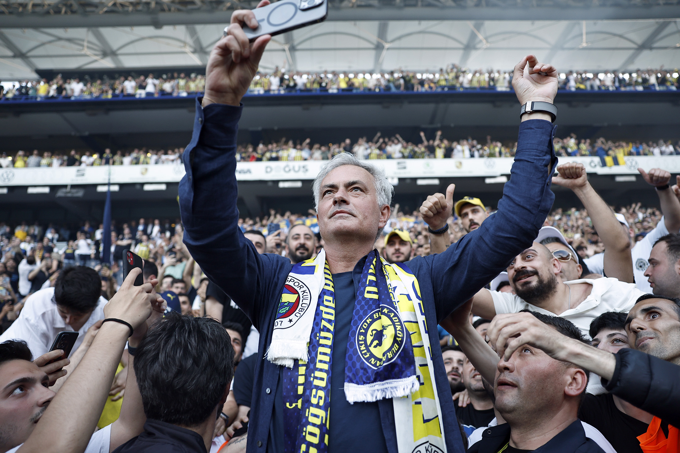 Fenerbahçe : « Pas de promesse » pour José Mourinho, mais l’objectif de remporter la Süper Lig