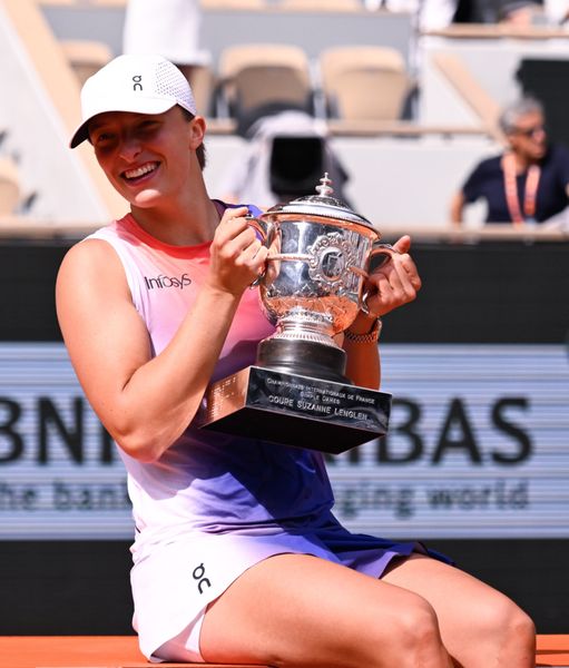 Tennis : Iga Swiatek domine Jasmine Paolini et remporte Roland-Garros pour la 4e fois