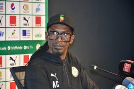 Changement de système : Aliou Cissé répond à Sadio Mané